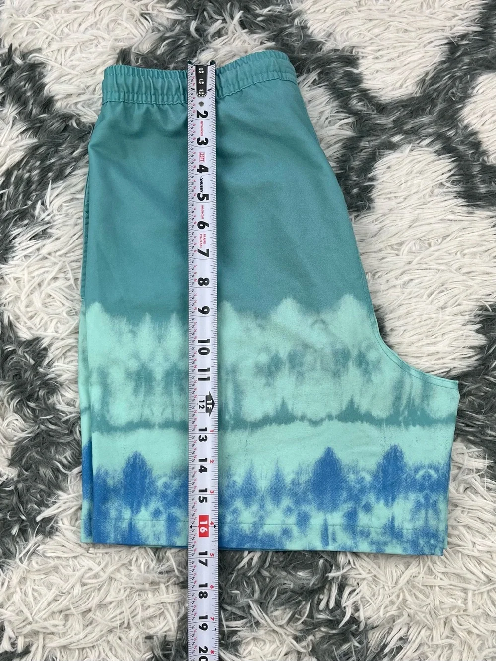 HUK Men’s Blue Swim Trunk Volley Performance Fishing Salt Dye Size Small